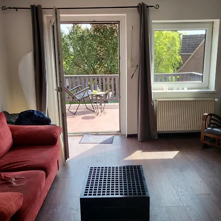 Sonnige, Ruhige Und Zentrale Terrassenwohnung In Appartamento