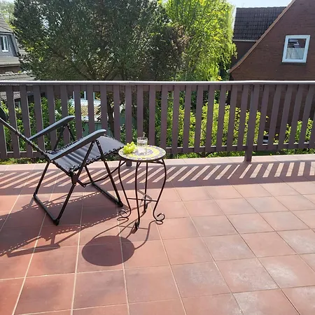 Sonnige, Ruhige Und Zentrale Terrassenwohnung In Glückstadt